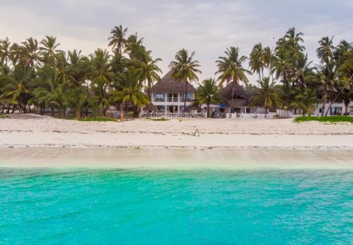 Bwejuu Beach Hotel | The African Paradise Beach Hotel