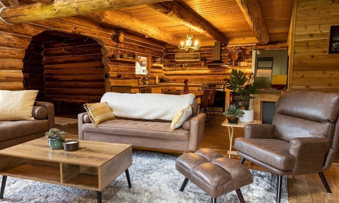 Talkeetna House | The Airstrip