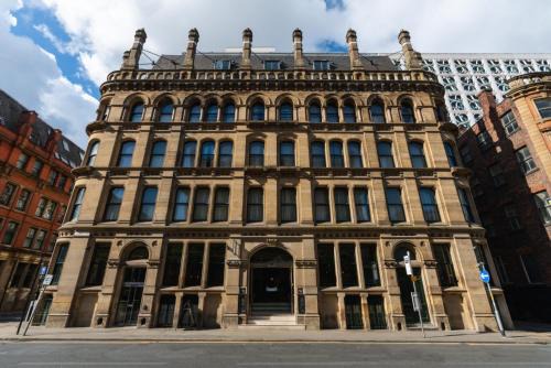 Chinatown Hotel | The Alan