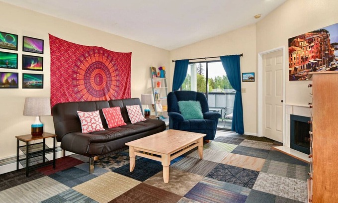 Kenai House | The Alaskan Bohemian
