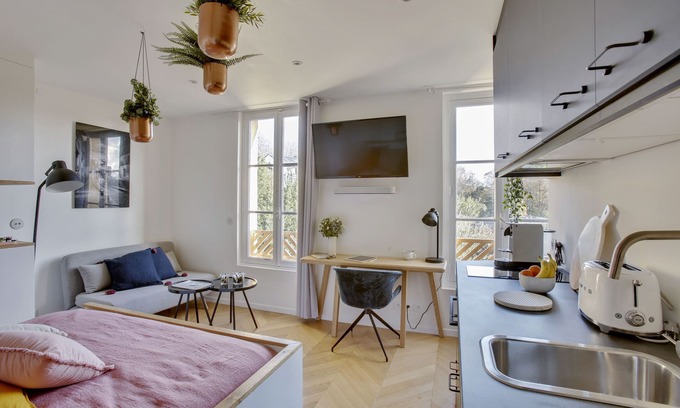 Versailles Apartment | The Alcove Royale, furnished with 3 stars tourism