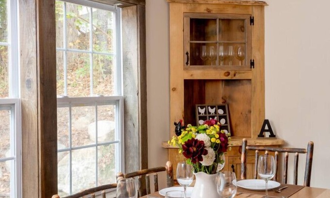 North Creek House | The Alexander Barn - Brand new!