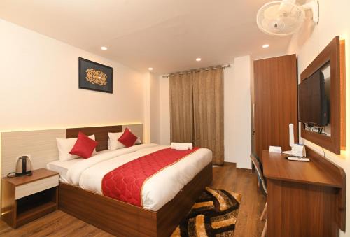 DLF Phase 3 Hotel | The Altruist Business Stays , DLF Phase 3