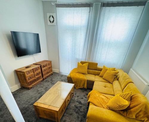 Trowbridge Apartment | The Anchor