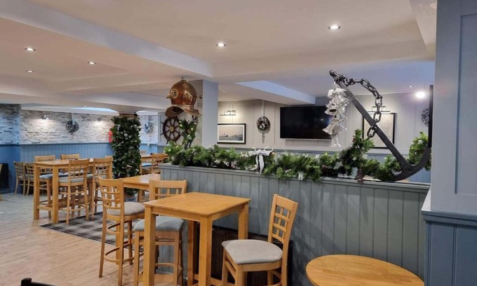 Kilcreggan Hotel | The Anchor Inn