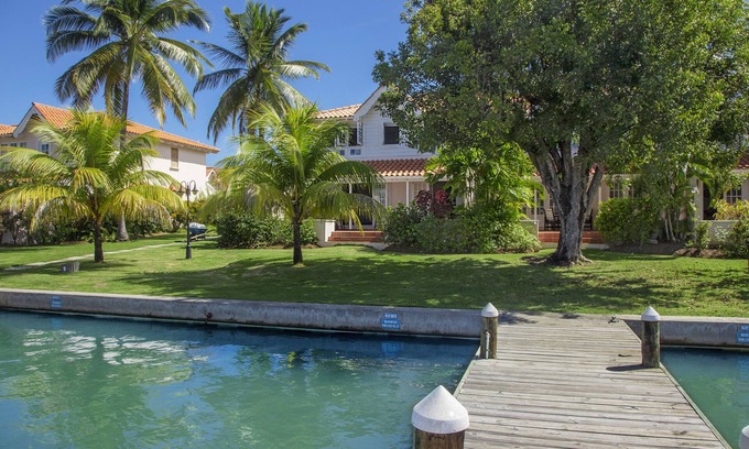 Rodney Bay Condo | The Anchorage #5 - 1 bedroom Waterfront Condo in Rodney Bay