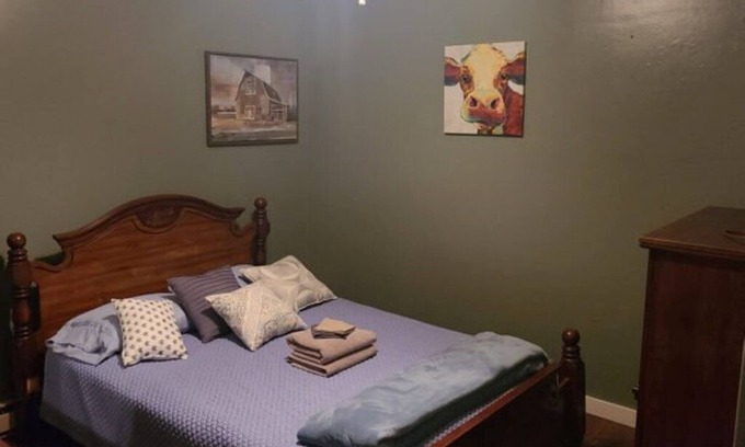 Kyle House | The Annex House