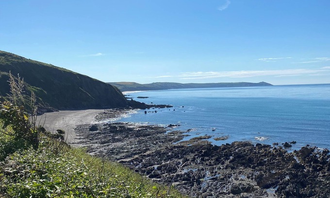 Torpoint Apartment | The Annex in Antony - 5 minutes from the beaches of Whitsand Bay!