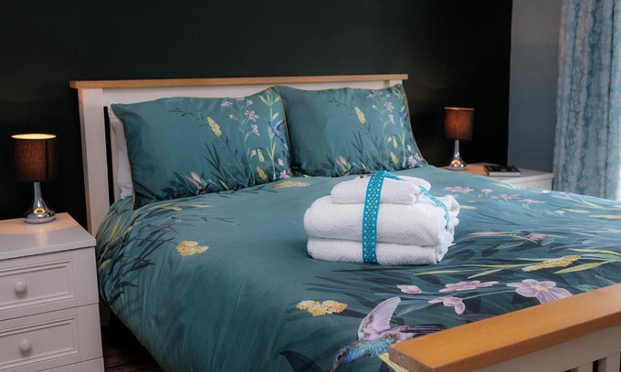Carhoo Apartment | The Apartment at Burkedale House
