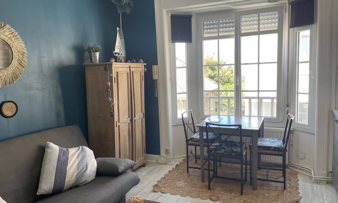 Wimereux Apartment | THE APARTMENT OYATS 2PERS + 2ch -50m BEACH WIMEREUX -Linen PROVIDED-WIFI
