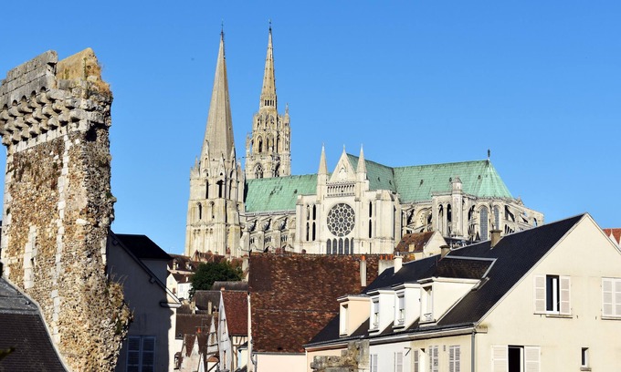 Mainvilliers Apartment | The Appart ', very nice new studio with private closed parking and WI-FI