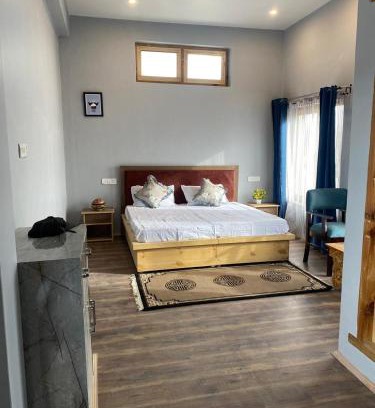 Leh House | The apricot house