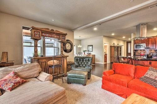 Southern Crossing House | The Ark at Farewell Park, 20 Mi to Mt Bachelor!