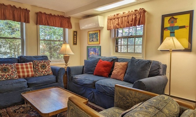 Lake Junaluska Cabin | The Ark- Unwind with Mountain Views | Premier Amenities