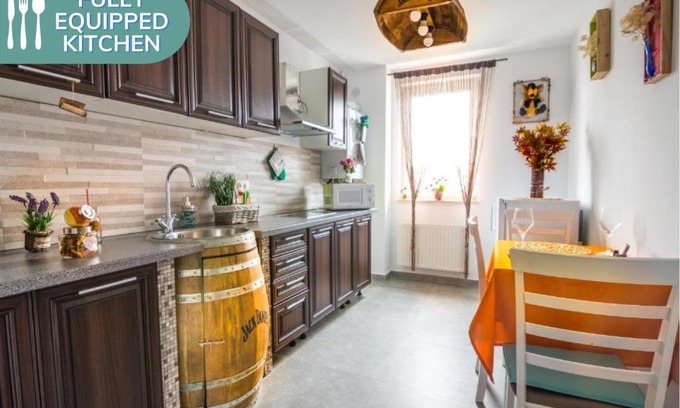 Tractorul Apartment | The Artist's Corner Brasov