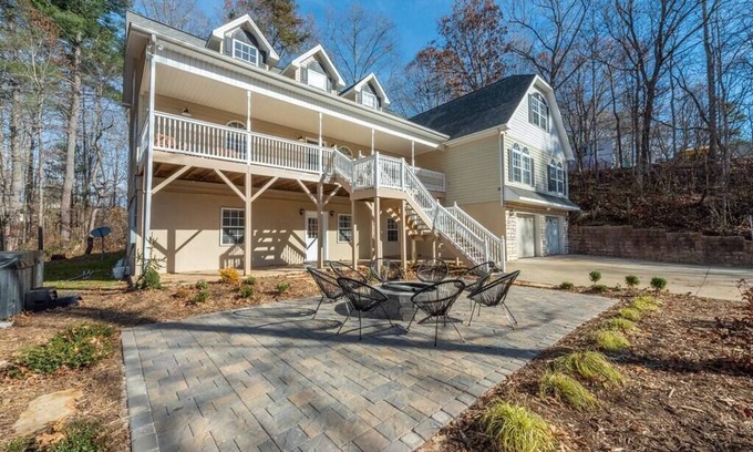 Asheville House | The Asheville Boho Chateau
