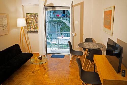 Exarhia Apartment | The Athenian Canvas