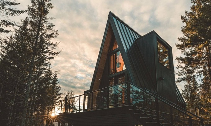 Lac Beauport Cabin | The Aura - Maelström Mountain (CITQ #304221)