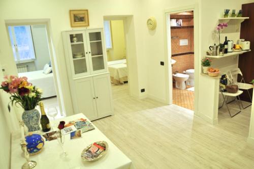 Monti Apartment | The Avalon
