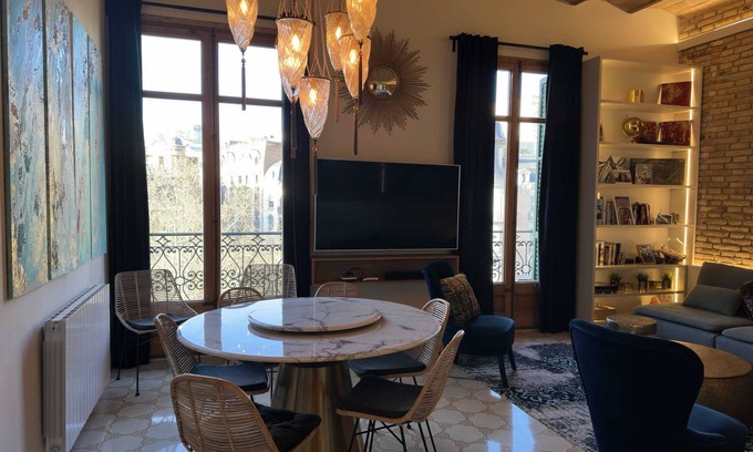la Vila de Gracia Apartment | The Avenue | 2BR Luxury unit in Diagonal Ave.
