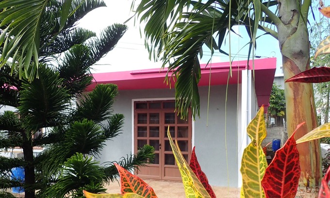 Goodlands House | THE BOX OF THE FISHERMAN. Family house, ground floor, 3 bedrooms 1-6 persons, WIFI