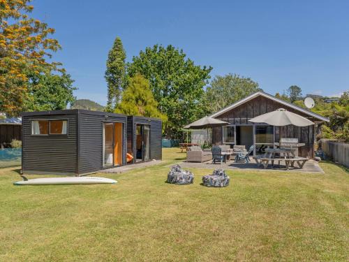 Cooks Beach House | The Bach at 44 - Cooks Beach Holiday Home