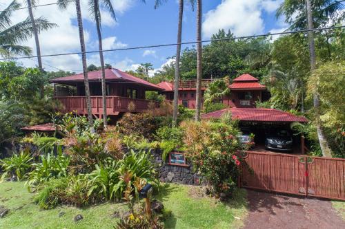 Kehena Beach Estates House | The Bali House and Cottage at Kehena Beach Hawaii