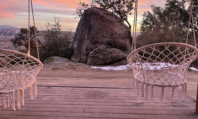 Idyllwild House | The Banana Belt Bungalow (air-conditioning! - 4WD/AWD required)