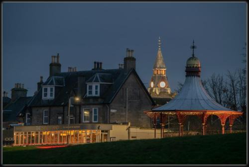 Nairn Hotel | The Bandstand