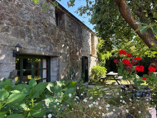 Helford Passage House | The Barn, Higher Boden, Manaccan, Helston, Cornwall