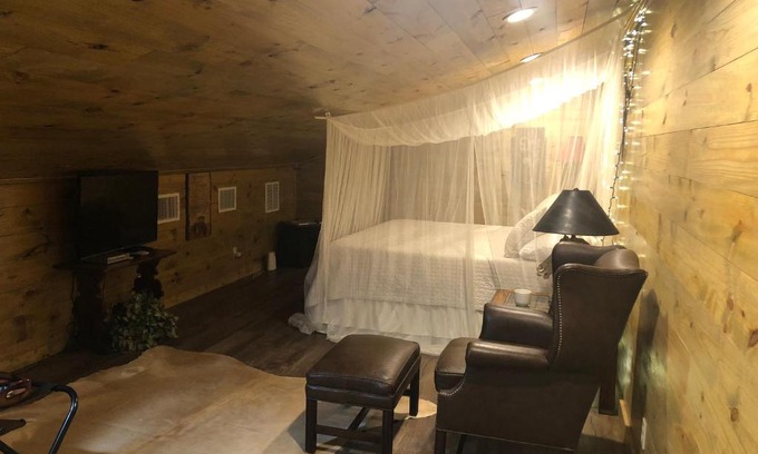 Tyler House | The Barn Loft