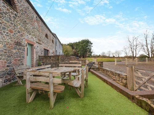 Wigton House | The Barn Owl - Uk36217