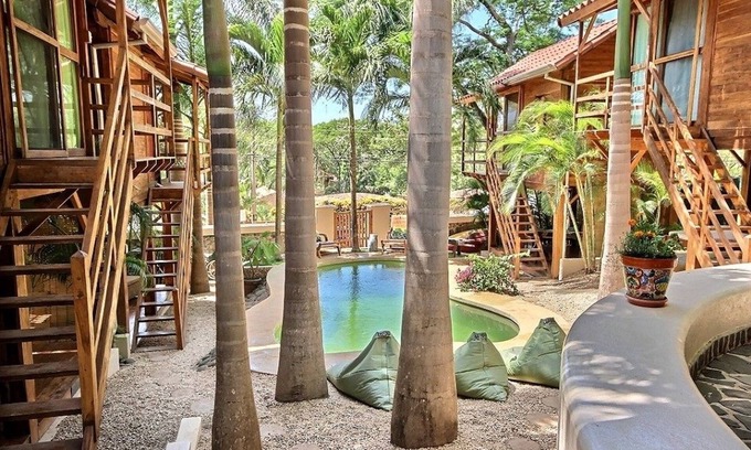 Tamarindo Bed & Breakfast | The Beach Bungalows Tamarindo B&B