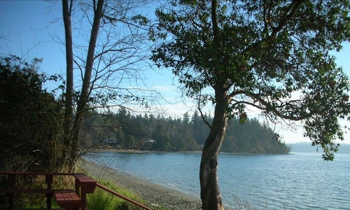 Poulsbo Cabin | The Beach Cabin on Northeast Geoduck Cove Lane