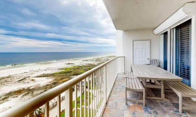 Fort Morgan Condo | The Beach Club - Doral #701 | Gulf Front