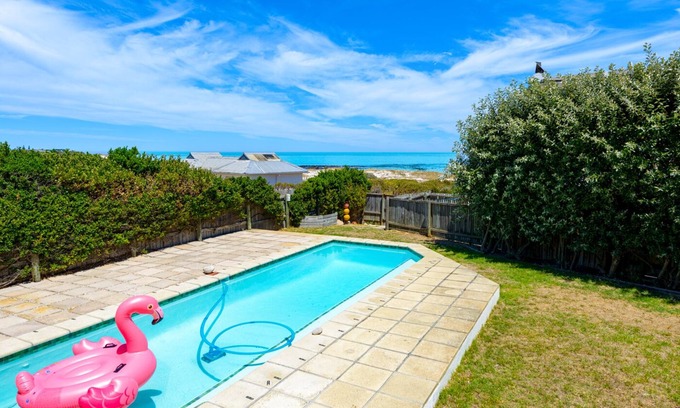 Kommetjie Villa | The Beach Cottage - Beachside Living in Kommetjie, Cape Town