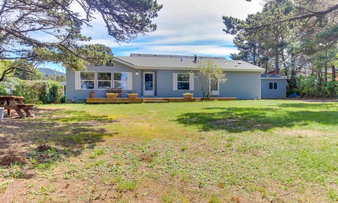 Agate Beach House | The Beach House at Yaquina Head