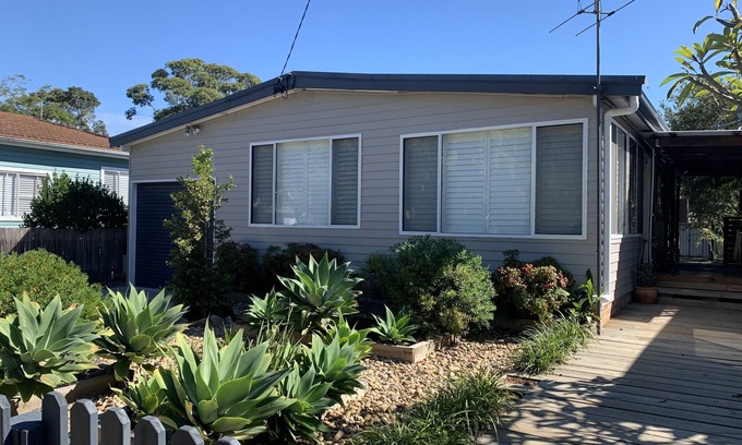 Patonga House | The Beach House - close to everything!