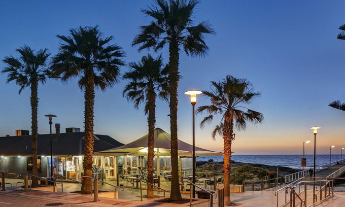Grange House | The Beach House @ Grange Beach, Adelaide Australia