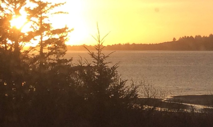Coos Bay House | The BEACH HOUSE on Oregon’s beautiful South Coast.