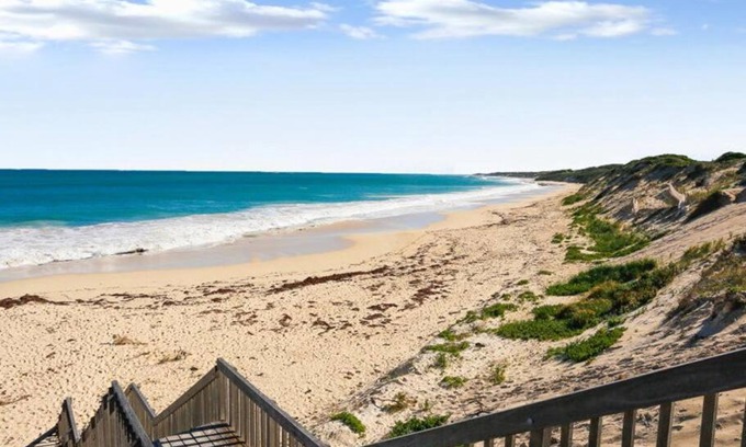 Two Rocks House | The Beach House Two Rocks