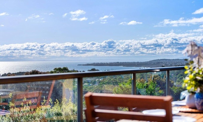 Mount Martha House | The Beach House - Views & Games Room
