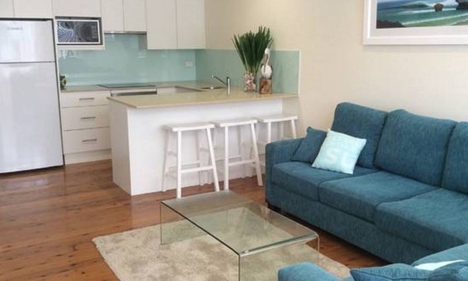 North Avoca House | THE BEACH HOUSEn200m level walk to beach-availability Easter