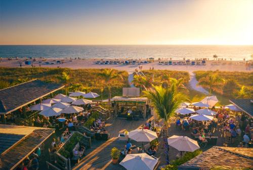 St. Pete Beach Resort | The Beachcomber St. Pete Beach Resort & Hotel