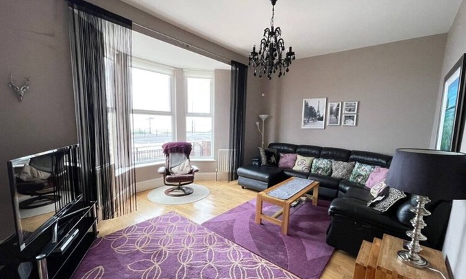 Tynemouth Apartment | The Beachfront Apartment, Tynemouth. Breathtaking Sea Views