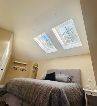 Llantrisant Hotel | The Bear inn