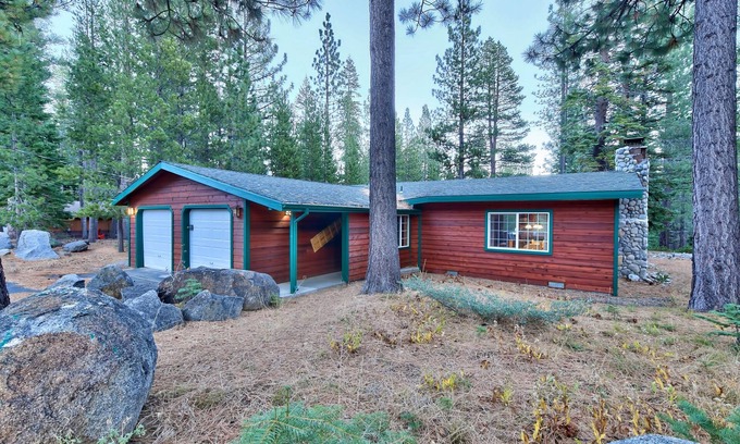 North Upper Truckee Cabin | The Bear's Den Cabin set on a huge lot, lots of room to play!