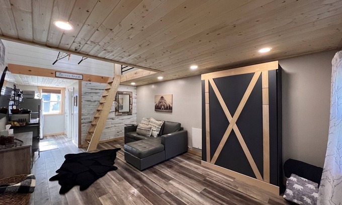 Funny River Apartment | The Bears Den at Catch’em AK