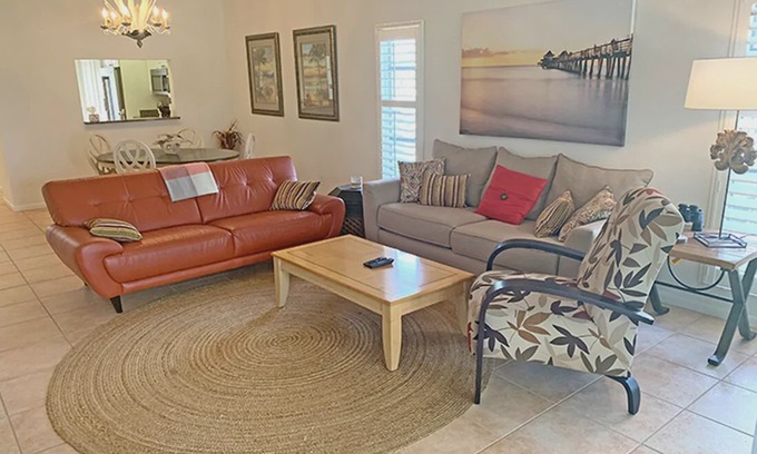 Kings Lake Apartment | The Beautiful Hamptons at Kings Lake