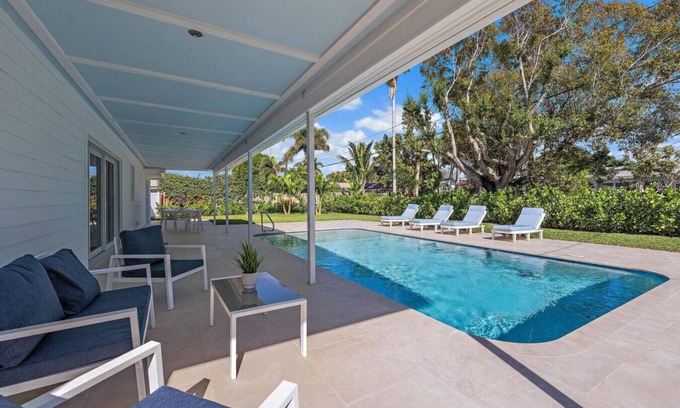 Tequesta House | The Beautiful Jupiter Oasis